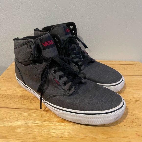 Vans - Picture 5 of 6